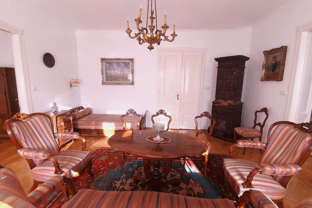 Romantic Villa - Pápa 外观 照片
